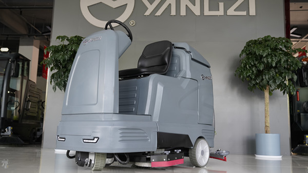 工廠洗地機(jī)的使用優(yōu)點(diǎn) 工廠洗地機(jī)的使用優(yōu)點(diǎn)